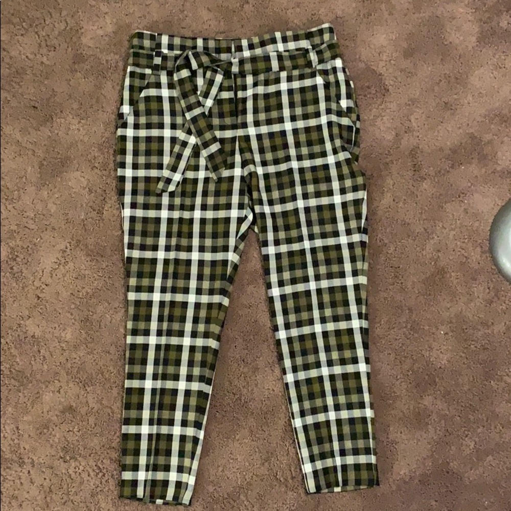 Ankle Pants